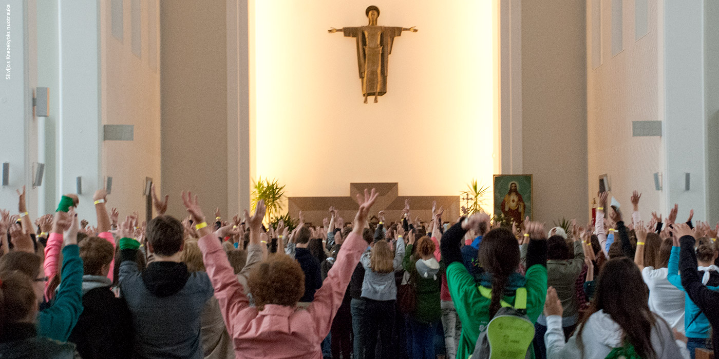 Šlovė Prisikėlusiajam!